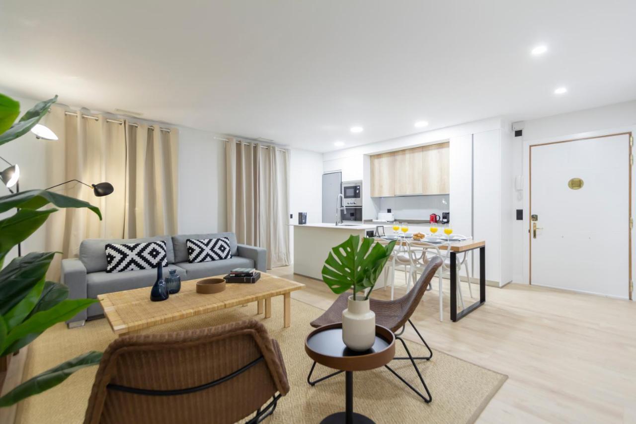 Dobohomes - Ibiza Madrid Buitenkant foto