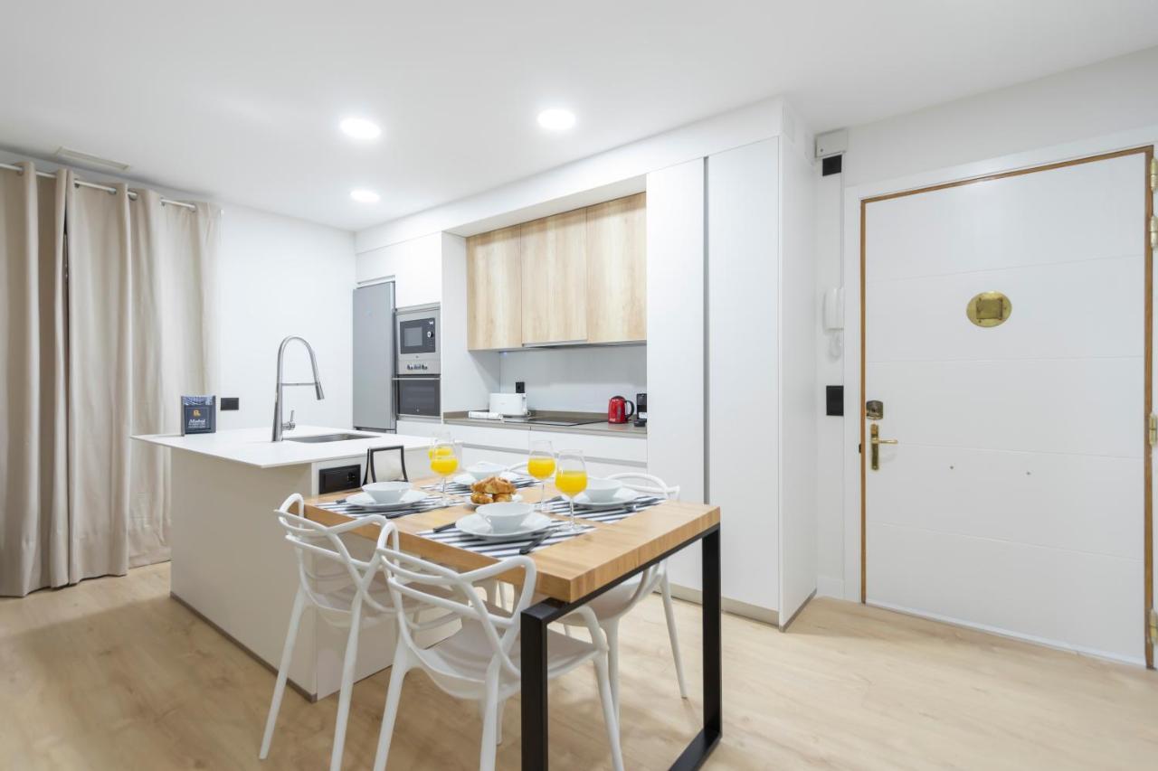 Dobohomes - Ibiza Madrid Buitenkant foto