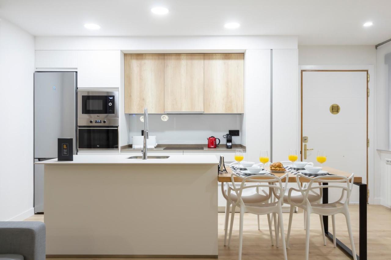 Dobohomes - Ibiza Madrid Buitenkant foto