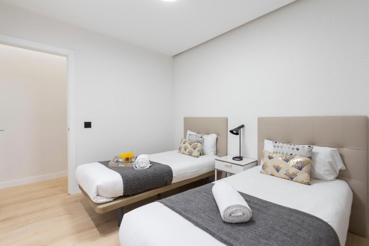 Dobohomes - Ibiza Madrid Buitenkant foto