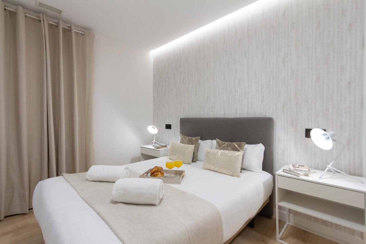 Dobohomes - Ibiza Madrid Buitenkant foto